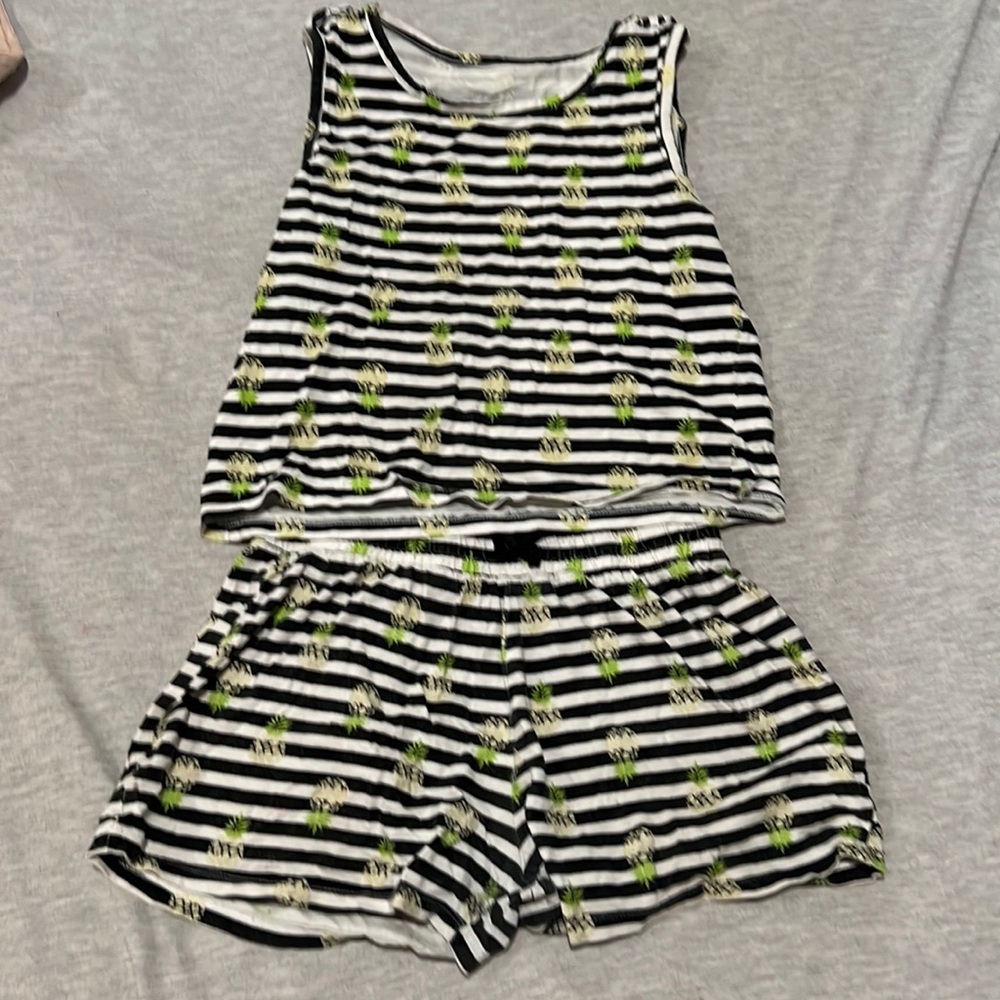 Striped pineapple matching shorts and top